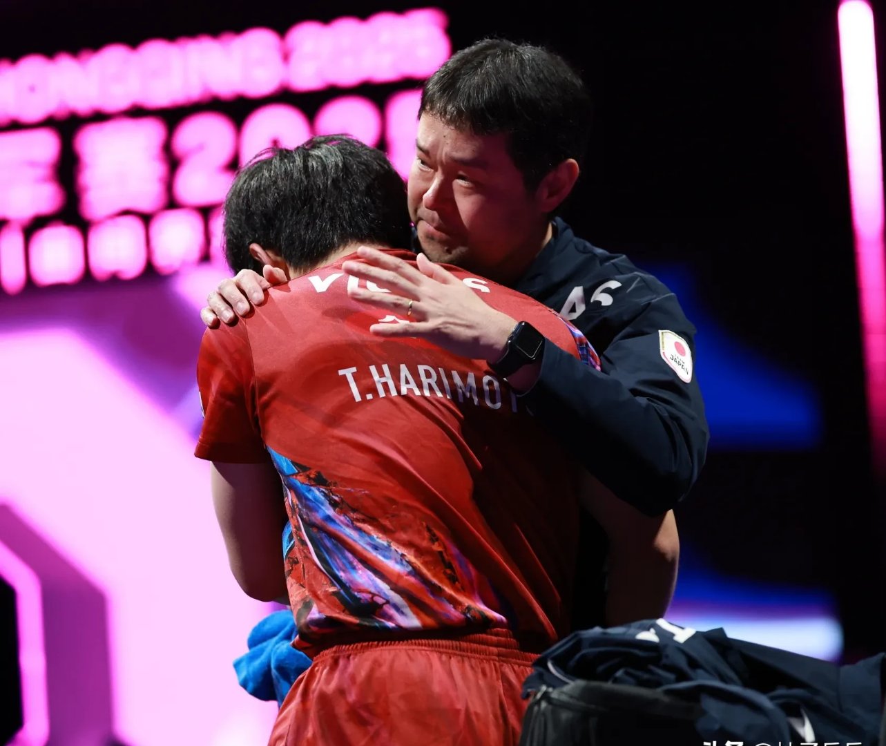 法国队力克德国队，张本智和扛起全队