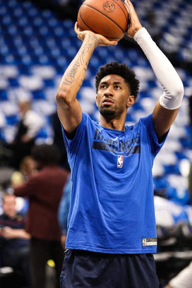 灰熊碾压独行侠，麦科勒姆惊艳四座