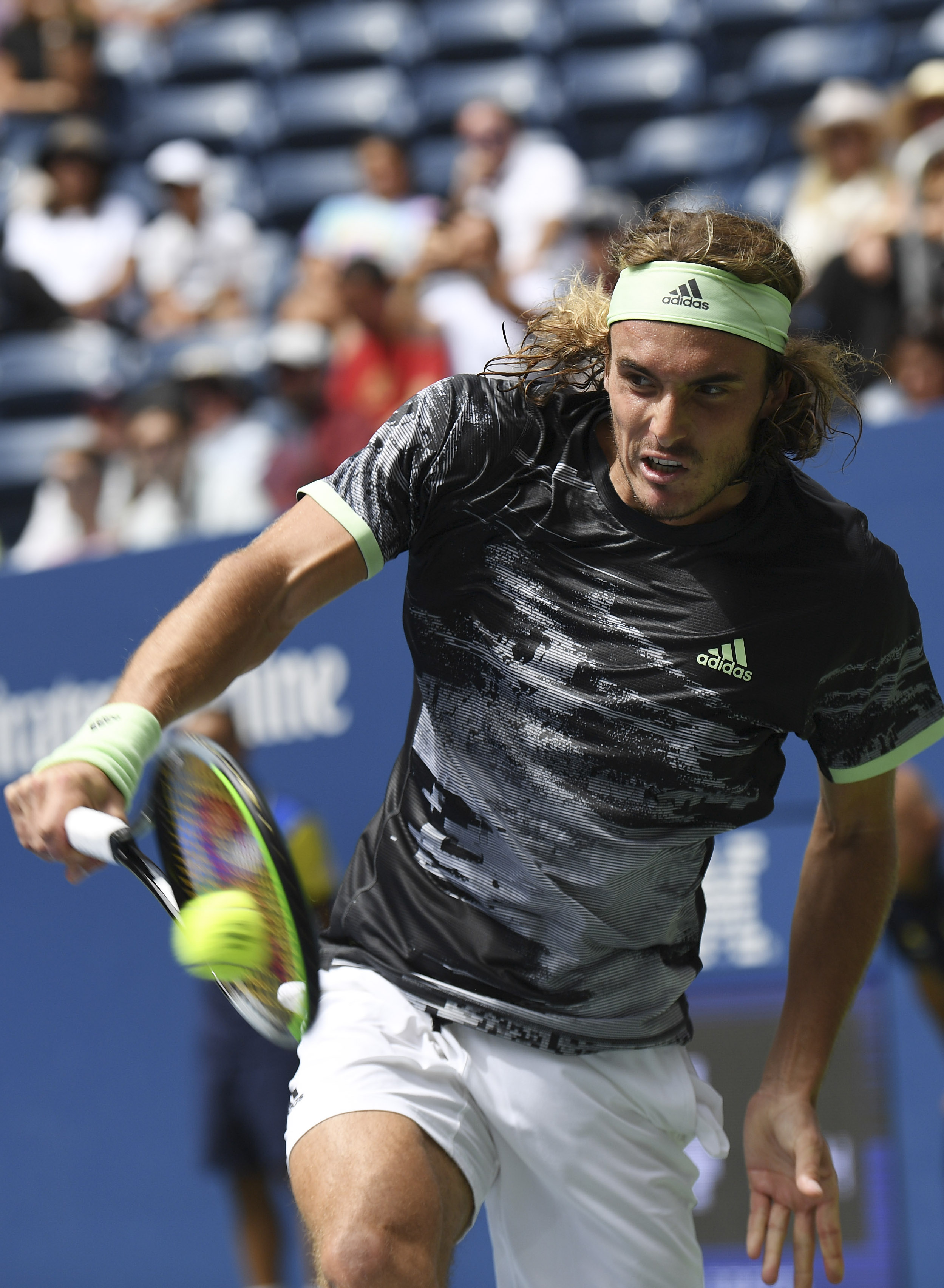 美网完胜ATP总决赛，西西帕斯关键制胜