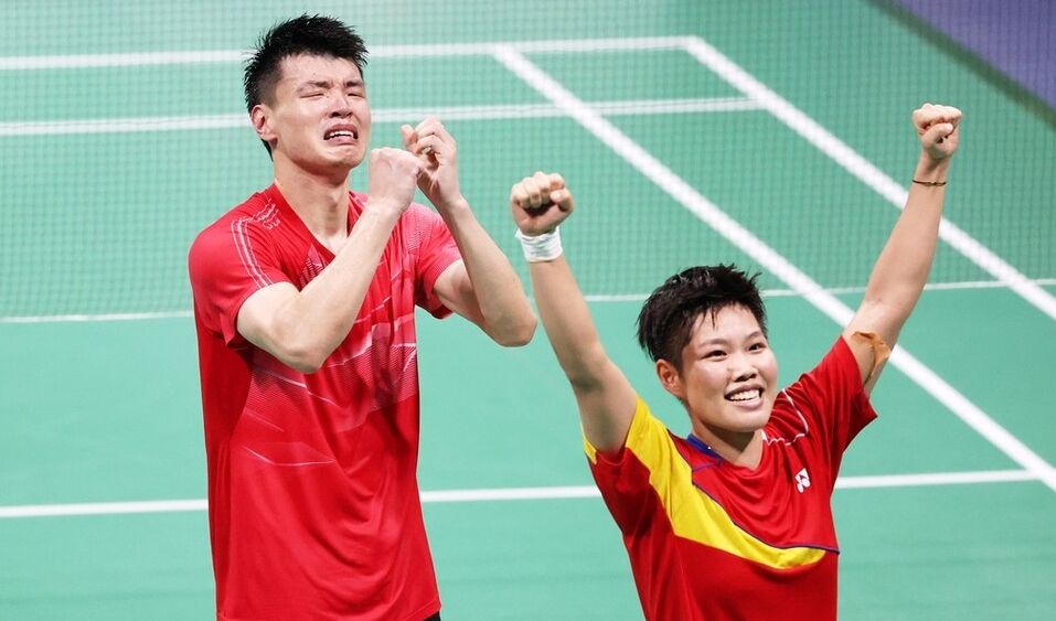 丹麦队完胜德国队，黄鸭组合统治全场