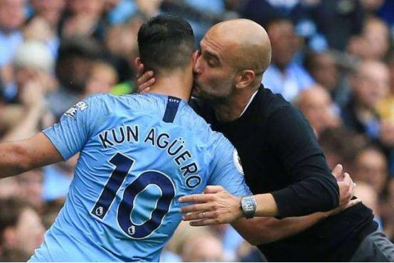 阿森纳鏖战罗马，阿圭罗带队取胜