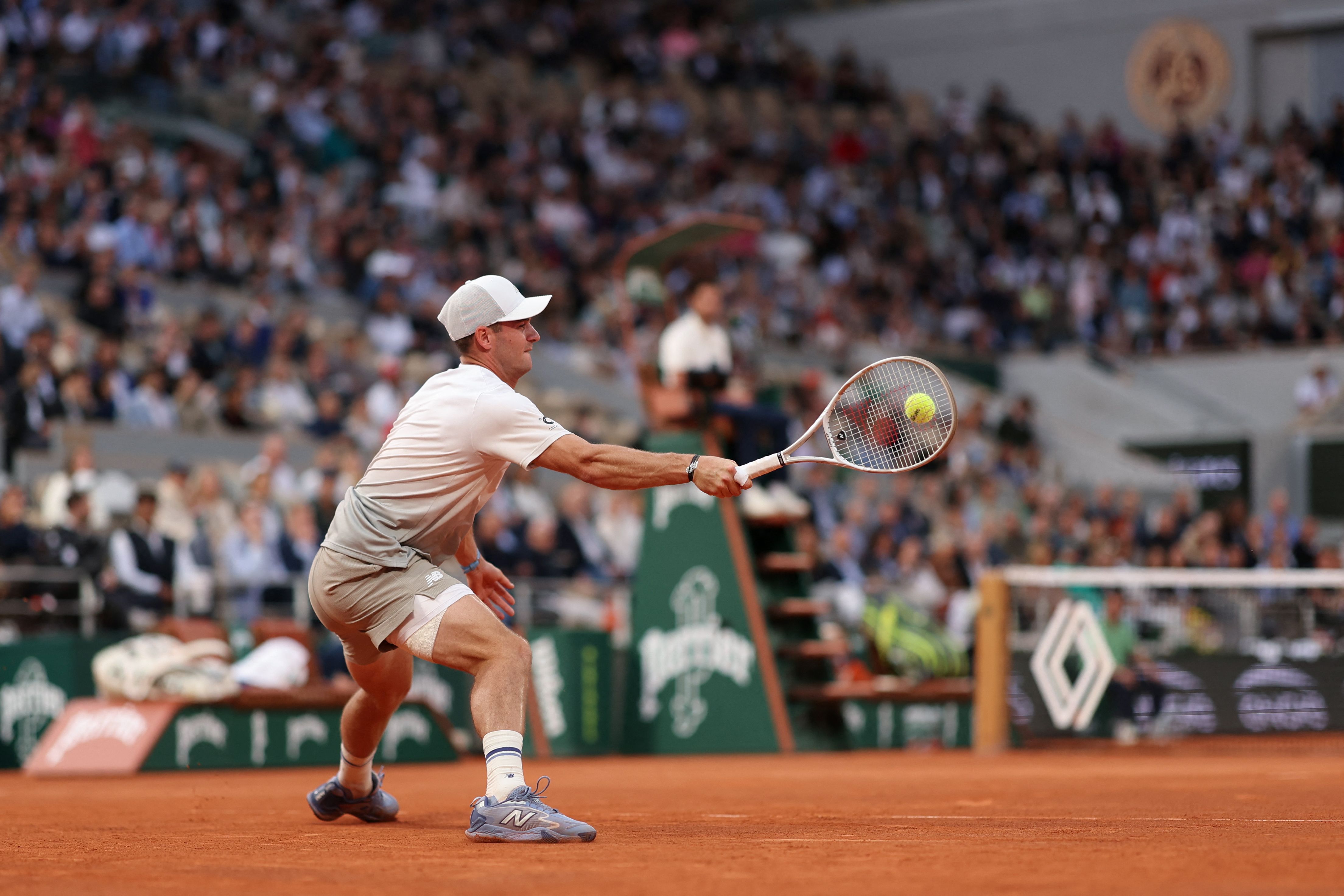 法国网球队完胜德国网球队，阿尔卡拉斯绝境逆转