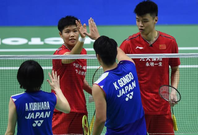 丹麦羽毛球队碾压英格兰羽毛球队,谌龙爆发神勇 丹麦羽毛球队碾压英格兰羽毛球队,谌龙爆发神勇