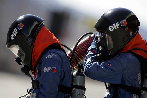 雷诺车队轻取哈斯车队，阿隆索扛起全队