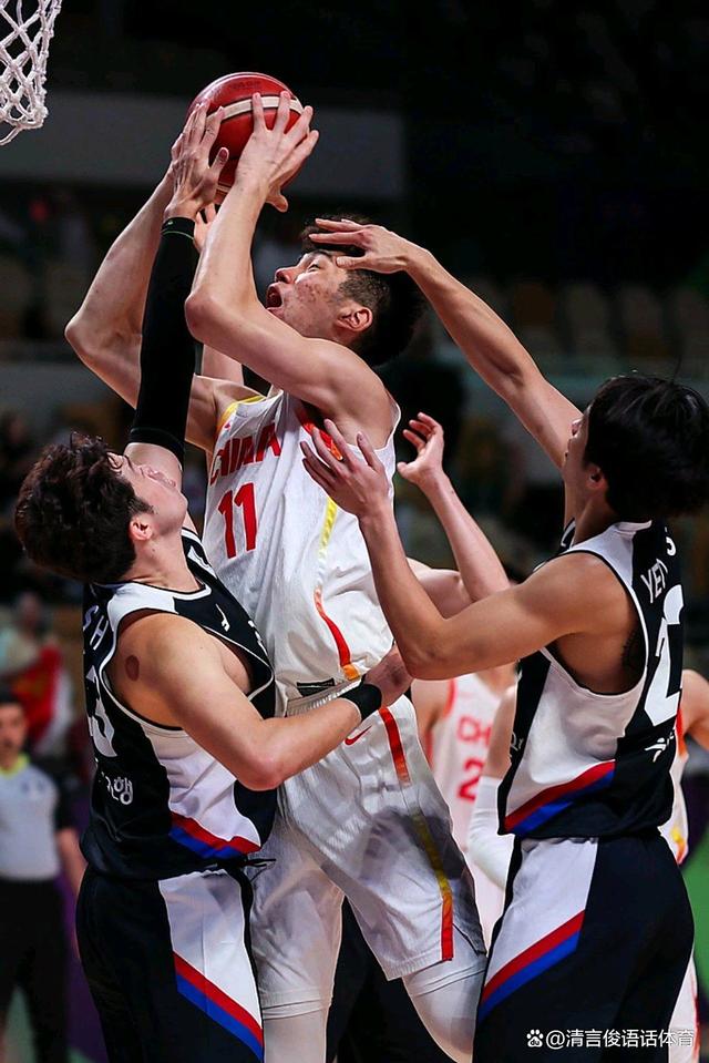 精彩对决引爆激情,球星表现堪称一绝 精彩对决引爆激情,球星表现堪称一绝