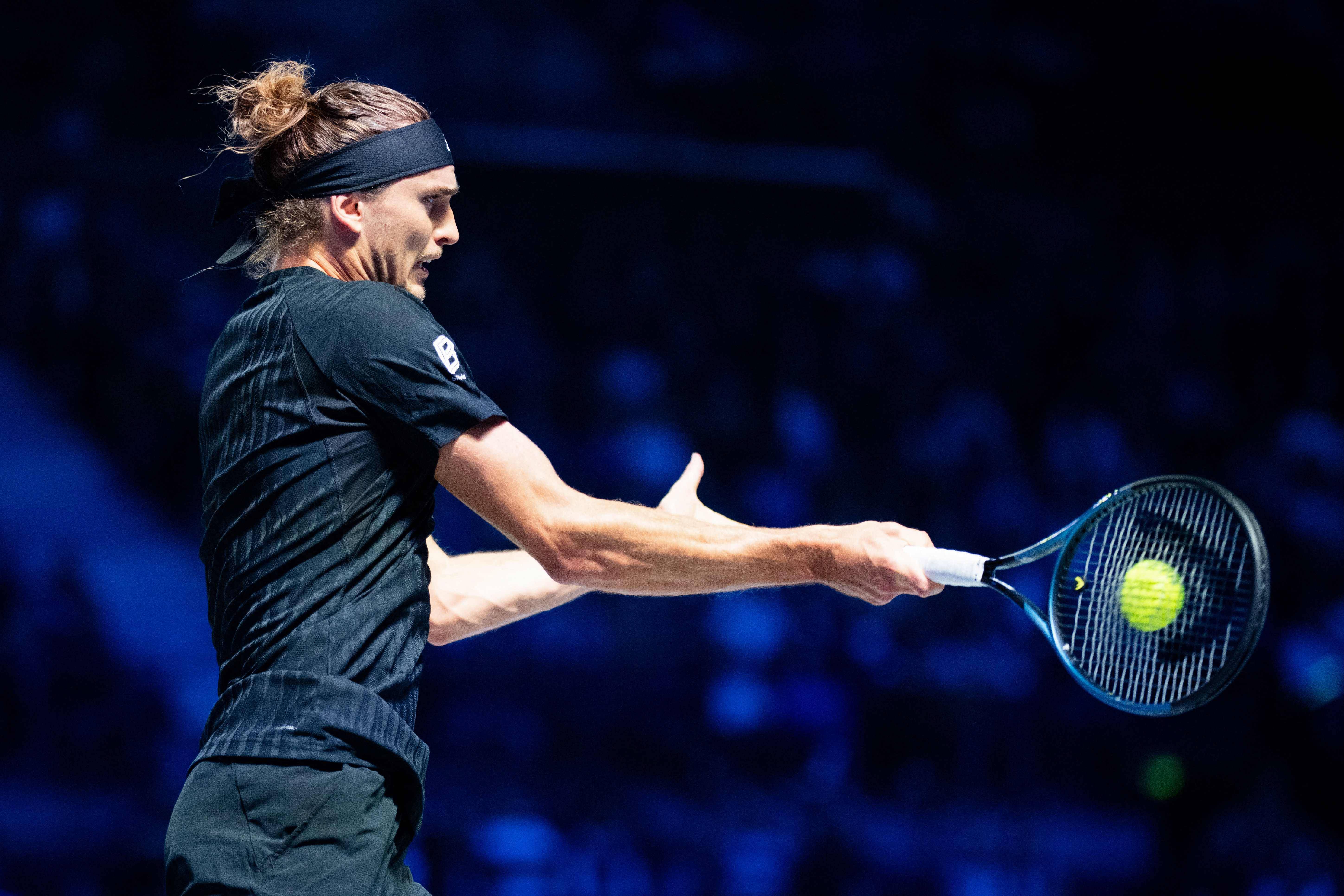 世界网球队翻盘英国网球队，兹维列夫打破历史纪录