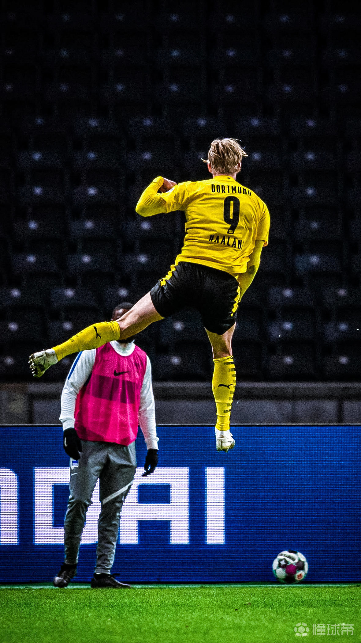 多特蒙德主场负于柏林赫塔，欧战资格岌岌可危